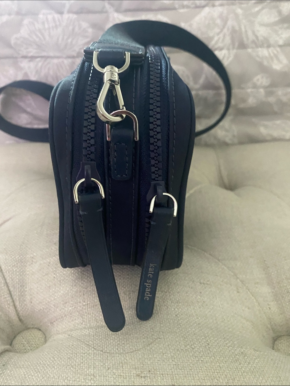 Kate Spade navy crossbody with strap - Picture 6 of 12